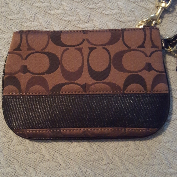 Coach Brown Wristlet - Like New! - Picture 1 of 4